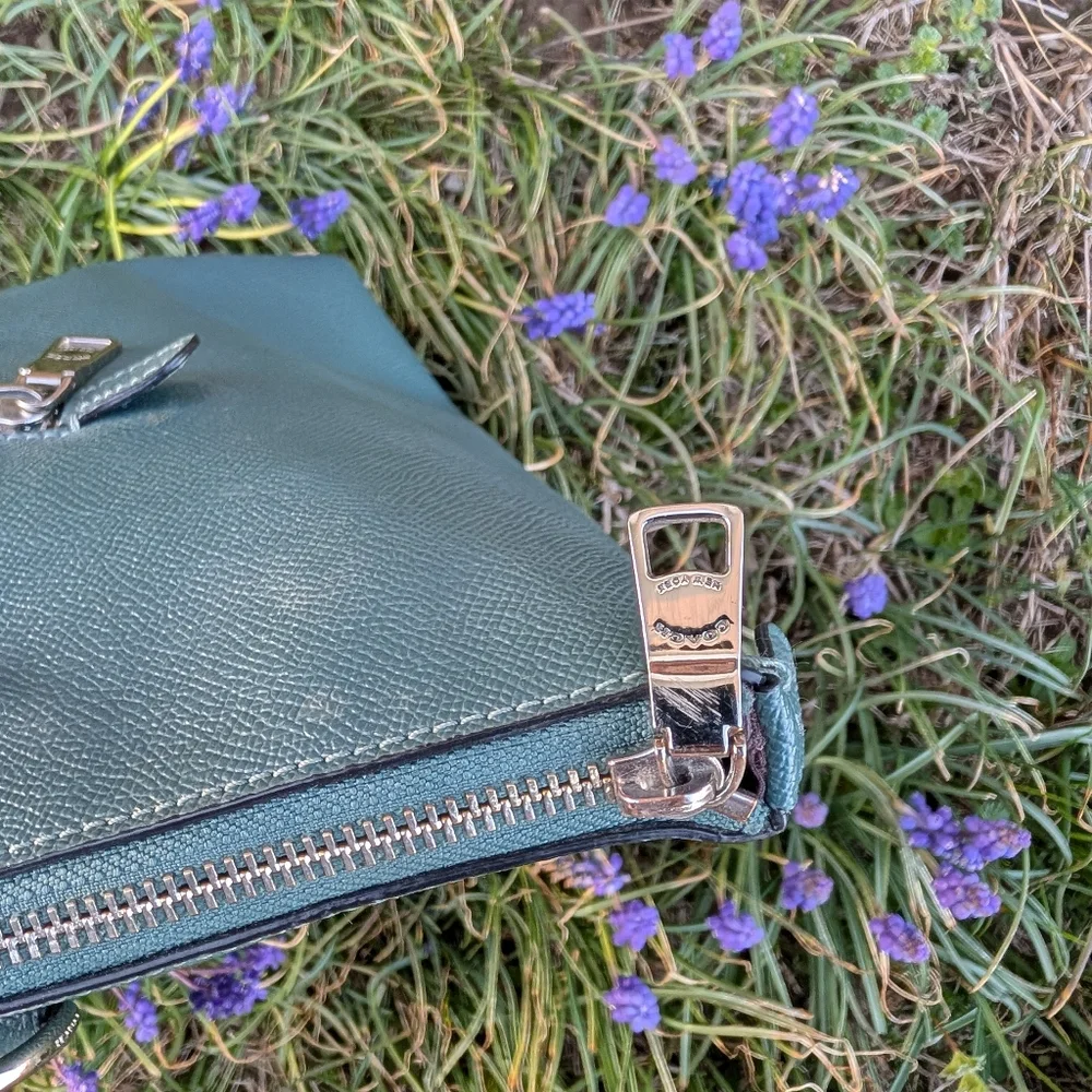 🥰EUC Coach #79608 Zip Top Teal Saffiano Leather Oversized Shoulder Tote Bag - Picture 12 of 16